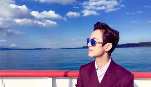 肖战何炅微博最新爆料,揭秘幕后故事,精彩瞬间抢先看!